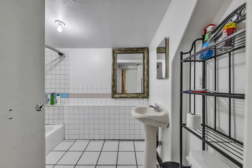 3031 South Central Park Avenue Chicago IL 60623