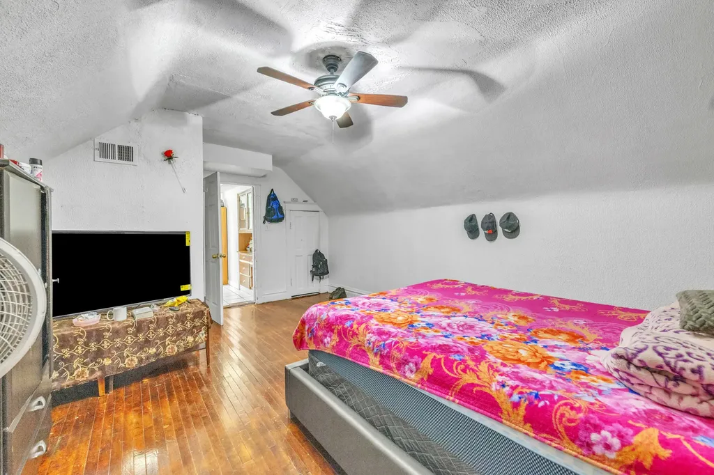 3031 South Central Park Avenue Chicago IL 60623
