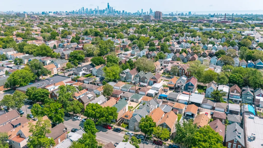 3031 South Central Park Avenue Chicago IL 60623