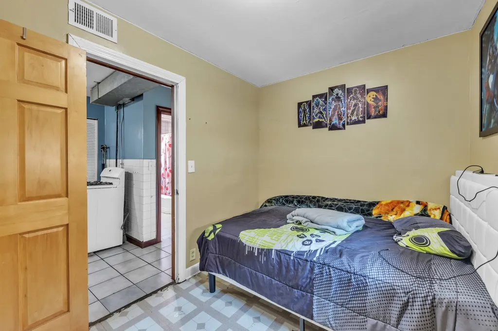 3031 South Central Park Avenue Chicago IL 60623