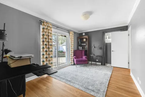 10813 Berkshire Street Westchester IL 60154