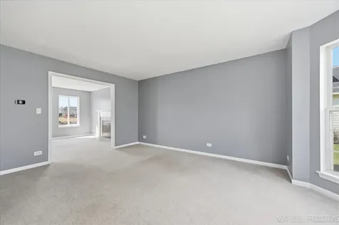 2645 Caliendo Circle Montgomery IL 60538