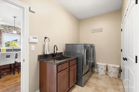 385 Andover Drive Oswego IL 60543