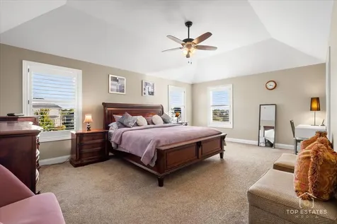 385 Andover Drive Oswego IL 60543