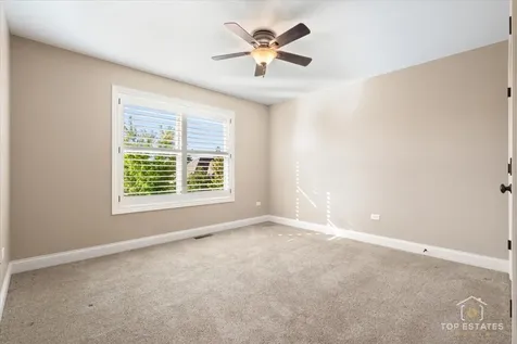 385 Andover Drive Oswego IL 60543
