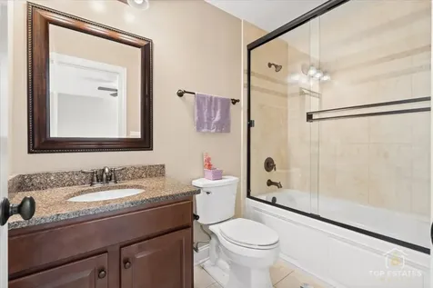 385 Andover Drive Oswego IL 60543