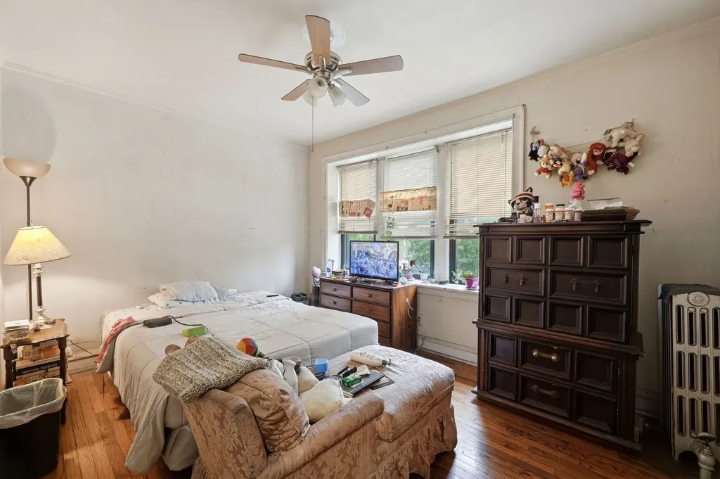 8152 South Laflin Street Chicago IL 60620