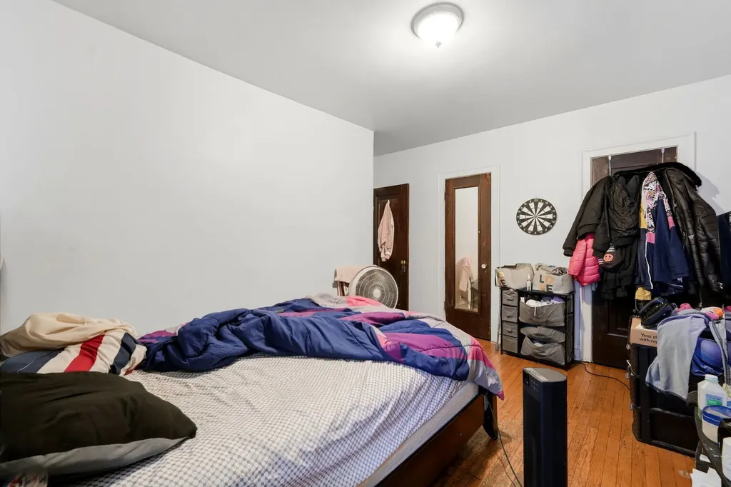 8152 South Laflin Street Chicago IL 60620