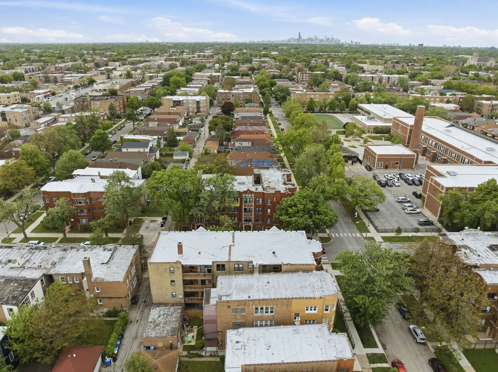 8152 South Laflin Street Chicago IL 60620