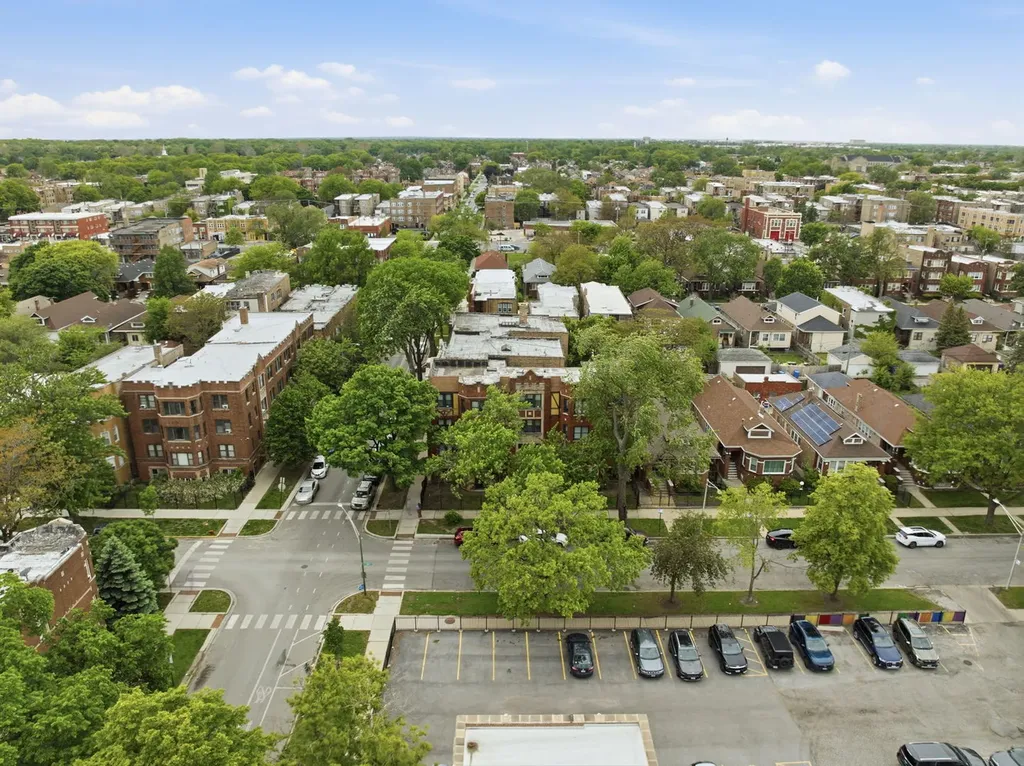 8152 South Laflin Street Chicago IL 60620