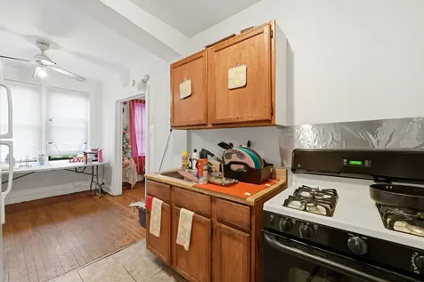 8152 South Laflin Street Chicago IL 60620