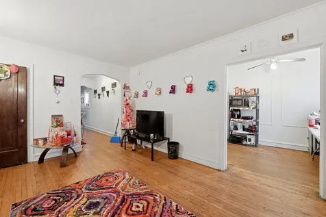 8152 South Laflin Street Chicago IL 60620
