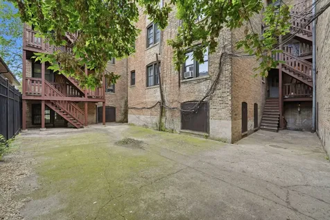 8152 South Laflin Street Chicago IL 60620