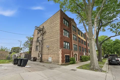 8152 South Laflin Street Chicago IL 60620