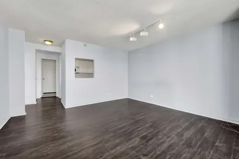 10 East Ontario Street Chicago IL 60611