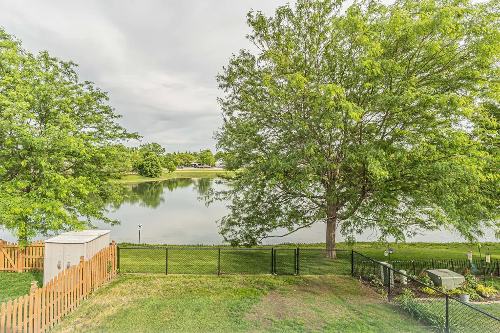 291 Wedgewood Circle Lake In The Hills IL 60156