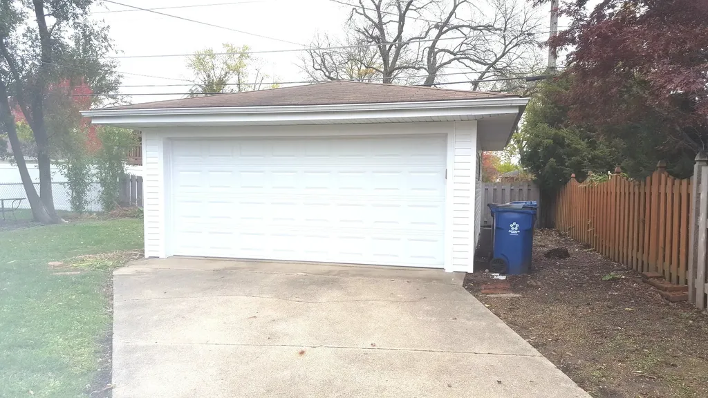 753 South Hawthorne Avenue Elmhurst IL 60126