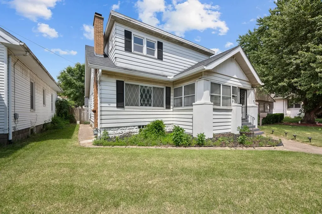 2922 9TH Street Rock Island IL 61201