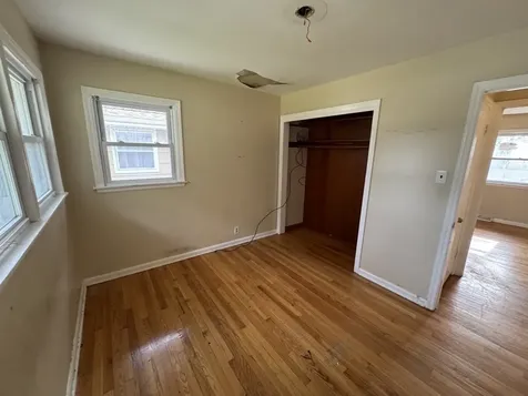 386 Clyde Avenue Calumet City IL 60409