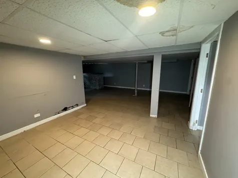 386 Clyde Avenue Calumet City IL 60409