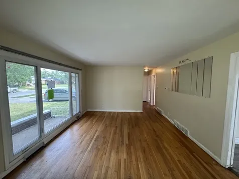 386 Clyde Avenue Calumet City IL 60409