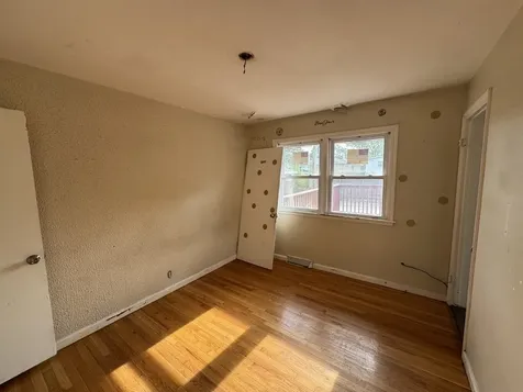 386 Clyde Avenue Calumet City IL 60409