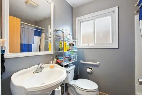 1424 West 115th Street Chicago IL 60643