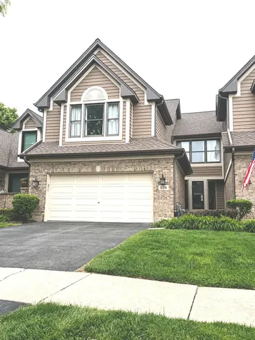 526 Rosebud Dr South Drive Lombard IL 60148