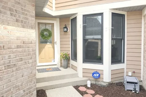 526 Rosebud Dr South Drive Lombard IL 60148