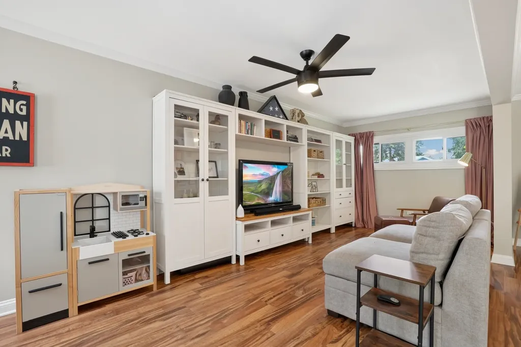 0N741 Barry Avenue Wheaton IL 60187