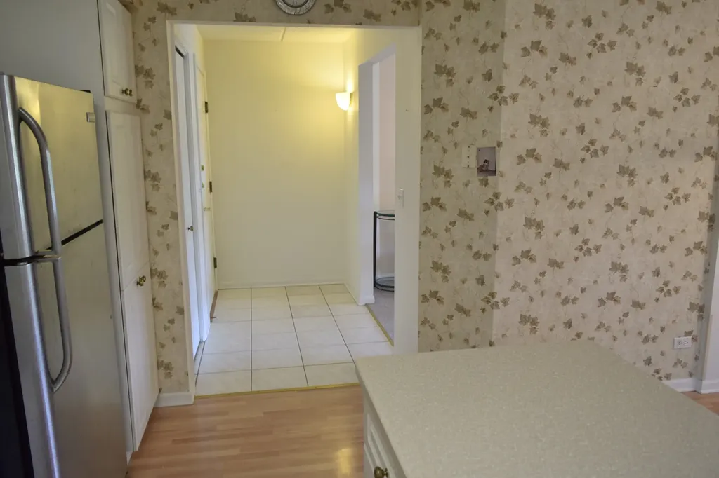 3940 West Bryn Mawr Avenue Chicago IL 60659