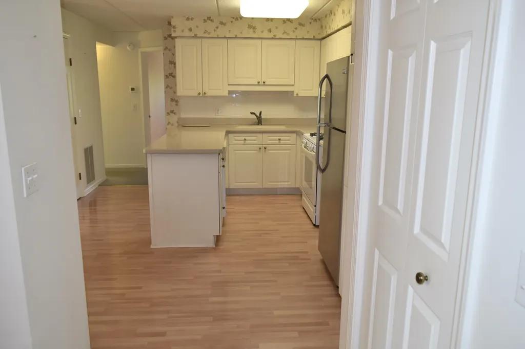 3940 West Bryn Mawr Avenue Chicago IL 60659