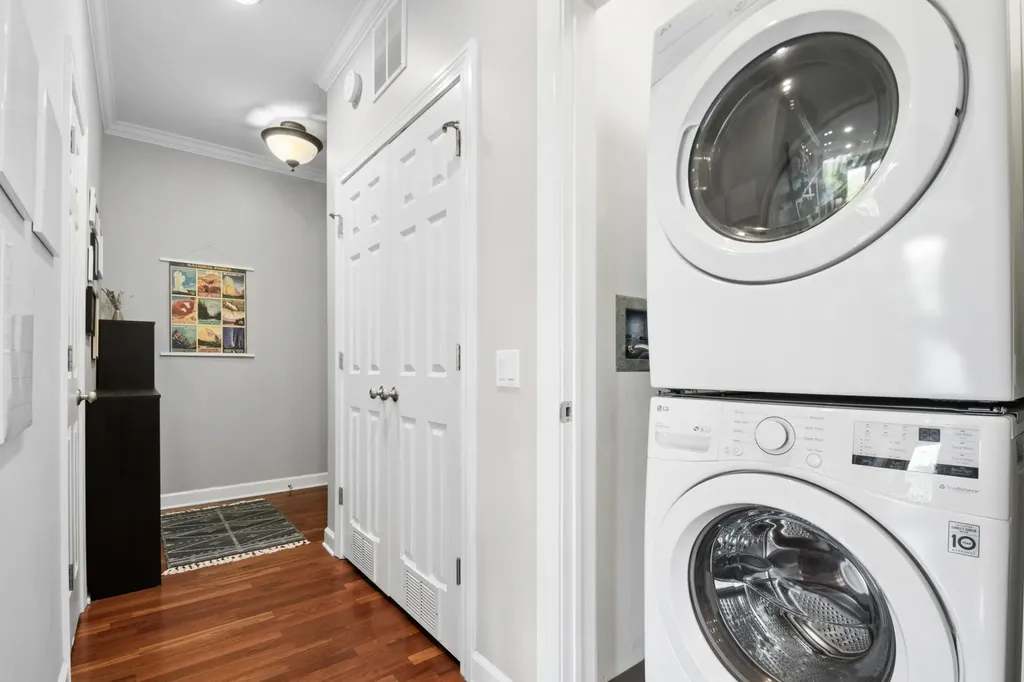 4553 North Magnolia Avenue Chicago IL 60640