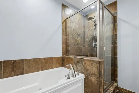 4553 North Magnolia Avenue Chicago IL 60640