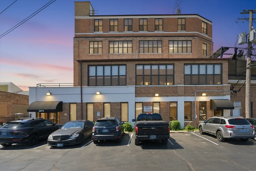 2675 West Grand Avenue Chicago IL 60612