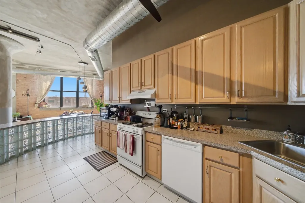 2675 West Grand Avenue Chicago IL 60612