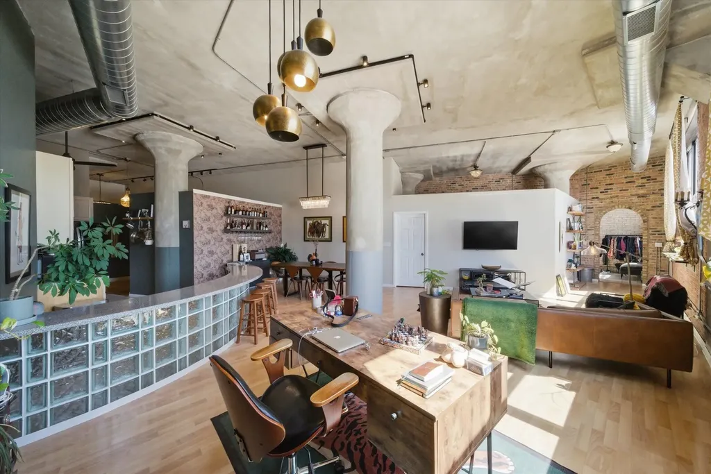 2675 West Grand Avenue Chicago IL 60612