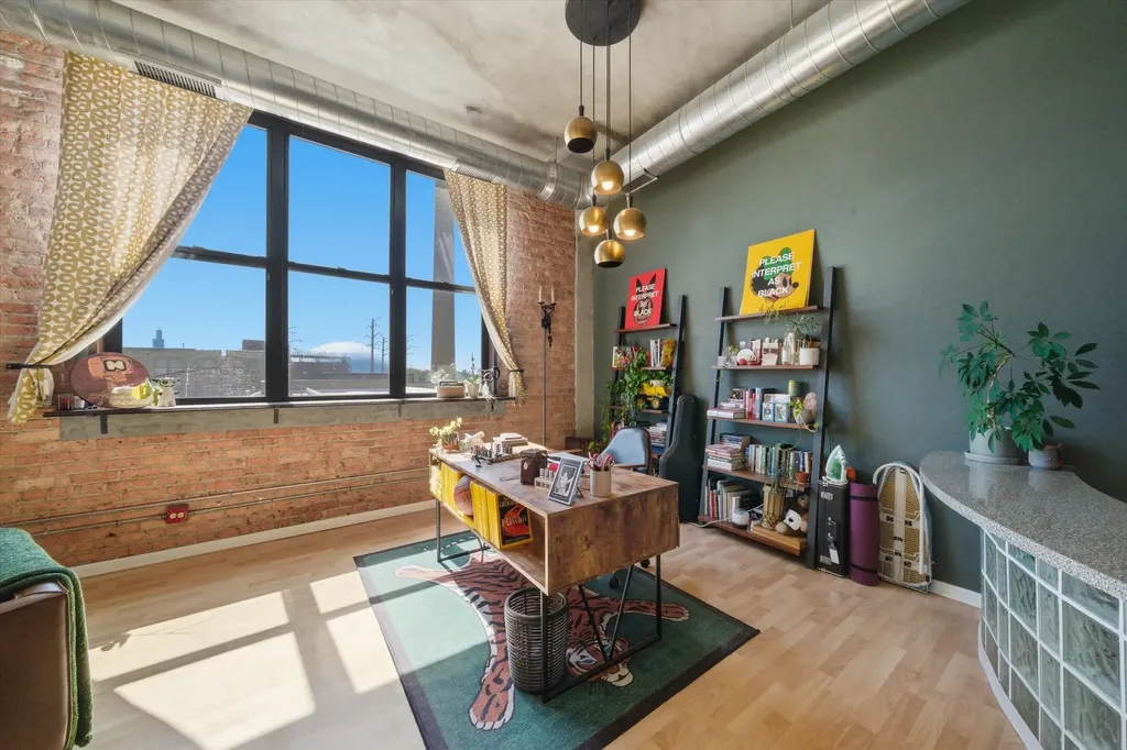2675 West Grand Avenue Chicago IL 60612