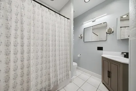 2675 West Grand Avenue Chicago IL 60612