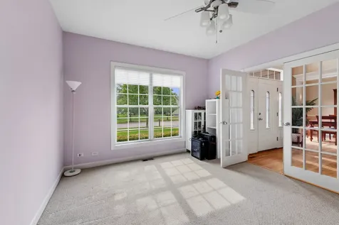 1790 Queensport Drive Crystal Lake IL 60014