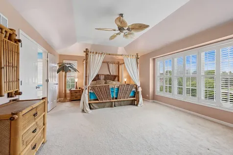 1790 Queensport Drive Crystal Lake IL 60014