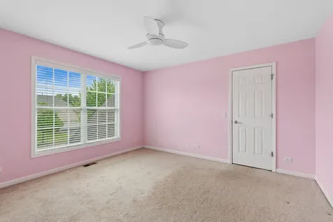 1790 Queensport Drive Crystal Lake IL 60014