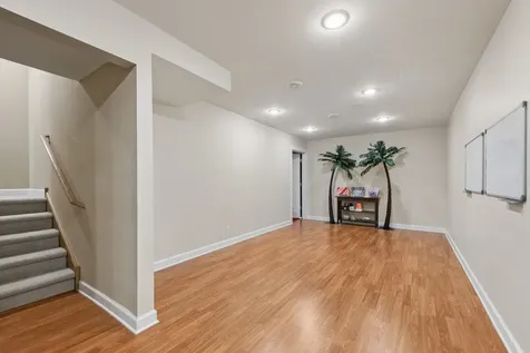 1790 Queensport Drive Crystal Lake IL 60014