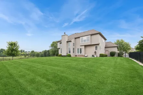 1790 Queensport Drive Crystal Lake IL 60014