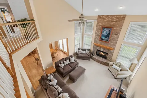 1790 Queensport Drive Crystal Lake IL 60014