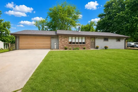 5091 West Murray Drive Dixon IL 61021