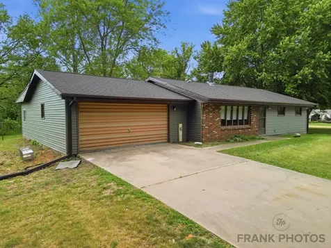 5091 West Murray Drive Dixon IL 61021