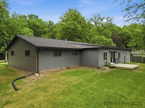5091 West Murray Drive Dixon IL 61021
