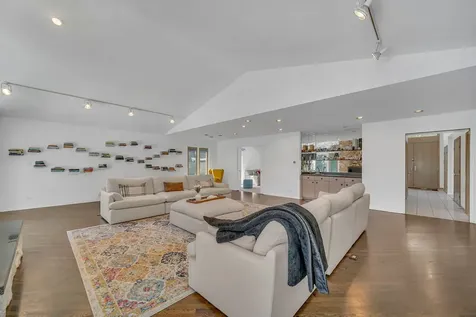 2721 Acacia Terrace Buffalo Grove IL 60089
