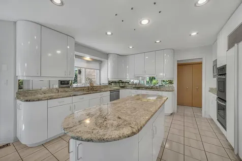 2721 Acacia Terrace Buffalo Grove IL 60089